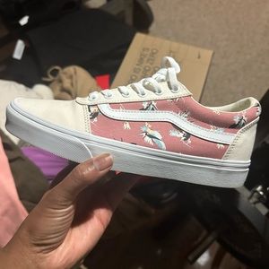 Brand new vans cream and pink women’s 9